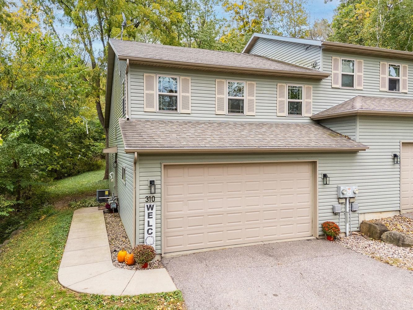 Washington Ave, Baraboo, WI 53913
