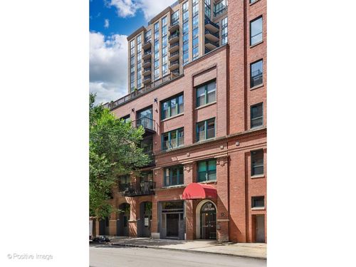 405-420 W Ontario St, Chicago, IL, 60654-6433 | Card Image