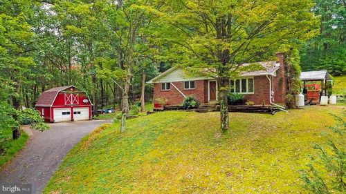 974 Meixsell Valley Rd, Saylorsburg, PA, 18353-8021 | Card Image