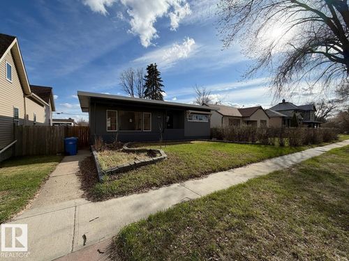 5003 46 Ave, Wetaskiwin, AB, T9A0H4 | Card Image
