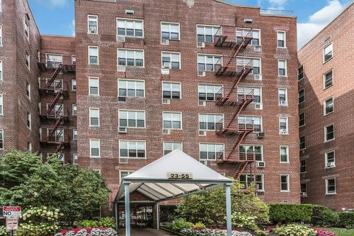 1h-23-55 Bell Blvd, Bayside, NY, 11360-2047 | Card Image