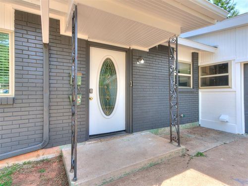 728 Stahl Dr, Midwest City, OK, 73110-7951 | Card Image