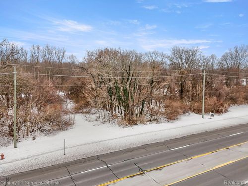 27597 Eureka Rd, Romulus, MI, 48174-2854 | Card Image