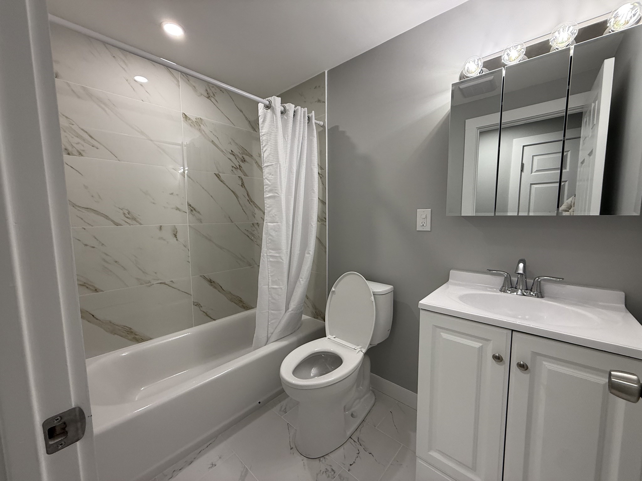 Residential Lease in Boston 4