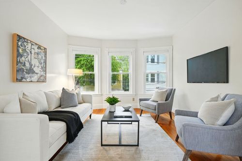 apt-2-65 Eustis St, Cambridge, MA, 02140-2293 | Card Image