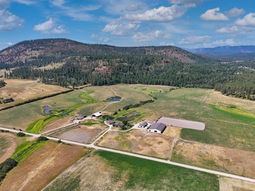 2536 Heine Rd, Chewelah, WA, 99109-9624 | Card Image