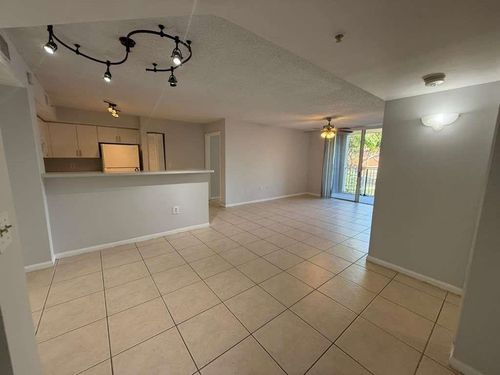 apt-204-4808 N State Road 7, Coconut Creek, FL, 33073-3352 | Card Image