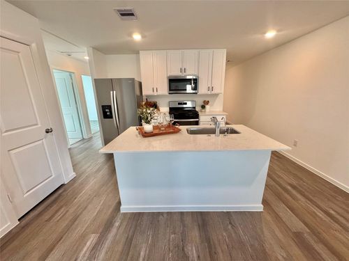 40962 Seasoned Oak Ln, Magnolia, TX, 77354-7445 | Card Image