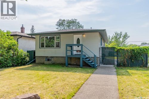1300 Aberdeen St, Regina, SK, S4T5K2 | Card Image