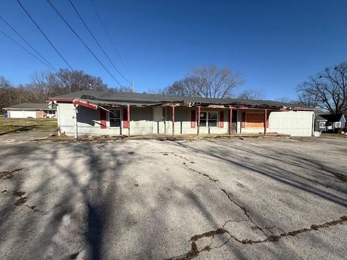 368 Plum Springs Rd, Bowling Green, KY, 42101-9163 | Card Image