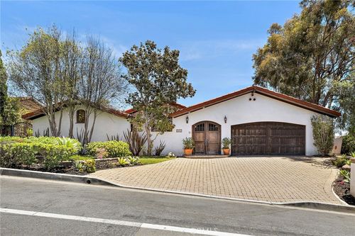 2575 Temple Hills Dr, Laguna Beach, CA, 92651-2630 | Card Image
