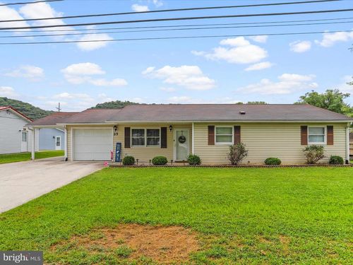 25 S Hummingbird St, Keyser, WV, 26726-7488 | Card Image