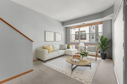 314-2650 University Ave W, Saint Paul, MN, 55114-1926 | Card Image