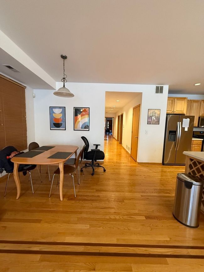 APT-1 - 654 Briar Pl, Condo with 3 bedrooms, 2 bathrooms and 1 parking in CHICAGO IL | Image 24