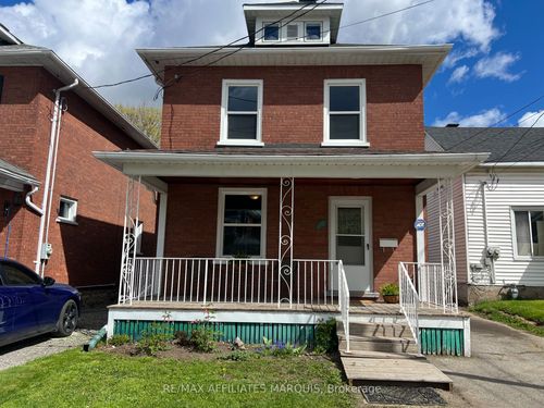 58 William St W, Smiths Falls, ON, K7A1N3 | Card Image