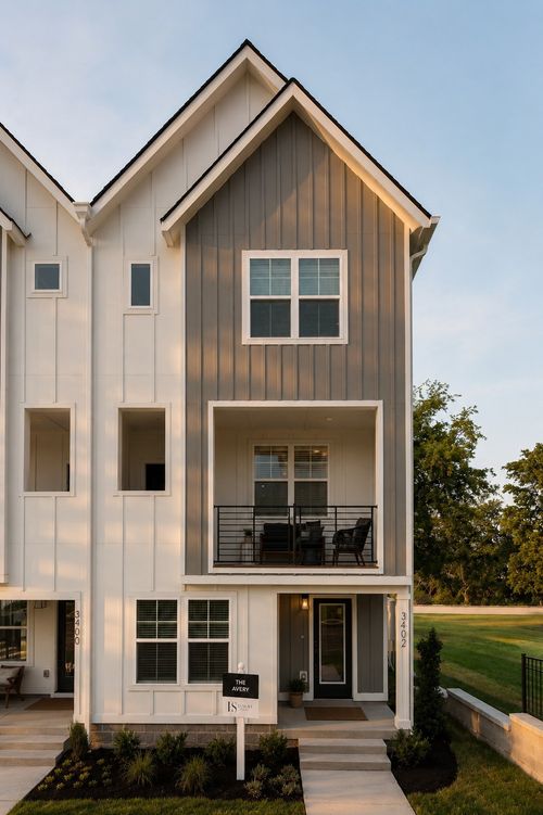 131 Hart Ln, Nashville, TN, 37207-3429 | Card Image