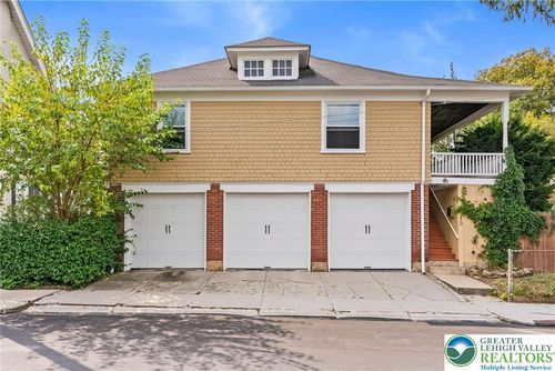345 Liberty St, BETHLEHEM, PA, 18018-5326 | Card Image