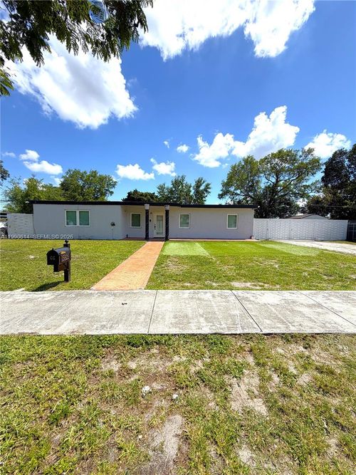 15825 E Bunche Park Dr, Miami Gardens, FL, 33054-2021 | Card Image