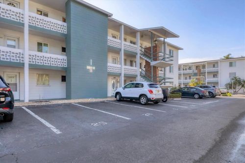 i6-5891 Welcome Rd, BRADENTON, FL, 34207-4573 | Card Image