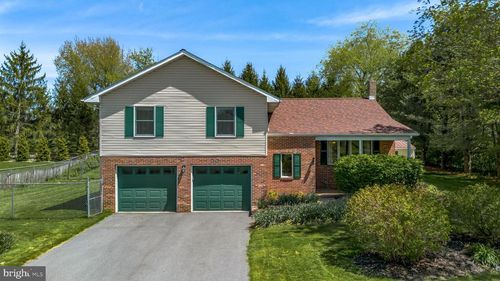 409 Goldfinch Dr, State College, PA, 16801-6975 | Card Image