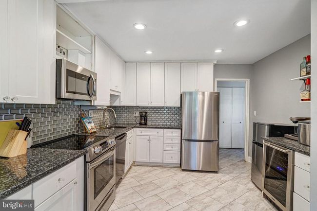 APT-2 - 9730 Kingsbridge Dr, Condo with 2 bedrooms, 2 bathrooms and null parking in FAIRFAX VA | Image 9