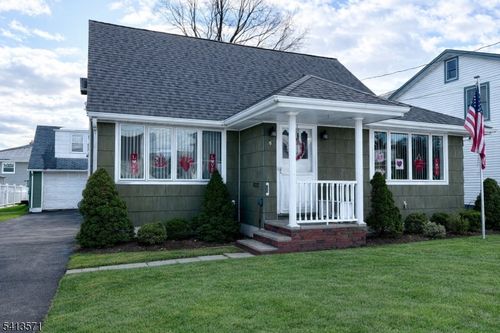 6 Patton St, Lodi, NJ, 07644-2103 | Card Image