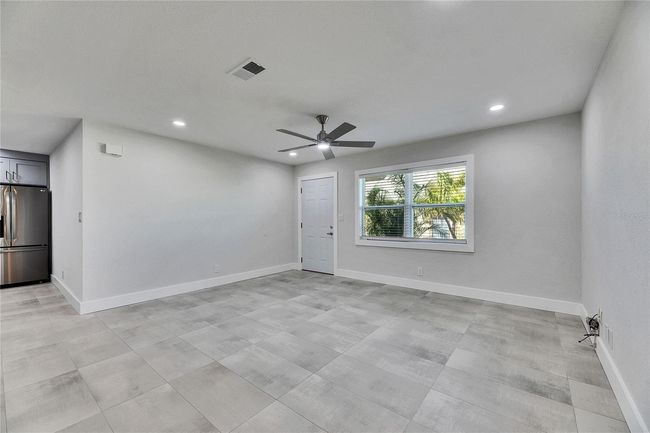 APT-1 - 1025 Apollo Beach Blvd, Condo with 3 bedrooms, 2 bathrooms and null parking in APOLLO BEACH FL | Image 15