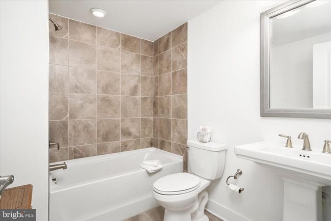 38 Birdie Way, Townhouse with 3 bedrooms, 4 bathrooms and null parking in LAWRENCE TOWNSHIP NJ | Image 33