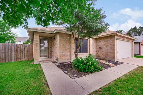 1353 Lakeside Loop, Round Rock, TX, 78665-1431 | Card Image