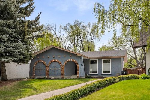 14 Oakview Place Sw, Calgary, AB, T2V3Z9 | Card Image