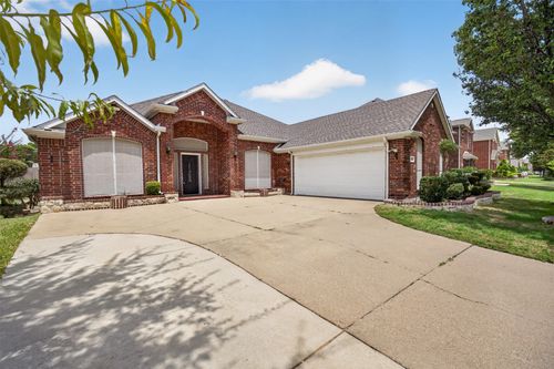 2848 Gillespie Ln, Grand Prairie, TX, 75052-0727 | Card Image