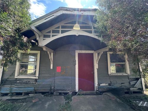 425 E Richard Ave, Kingsville, TX, 78363-3838 | Card Image