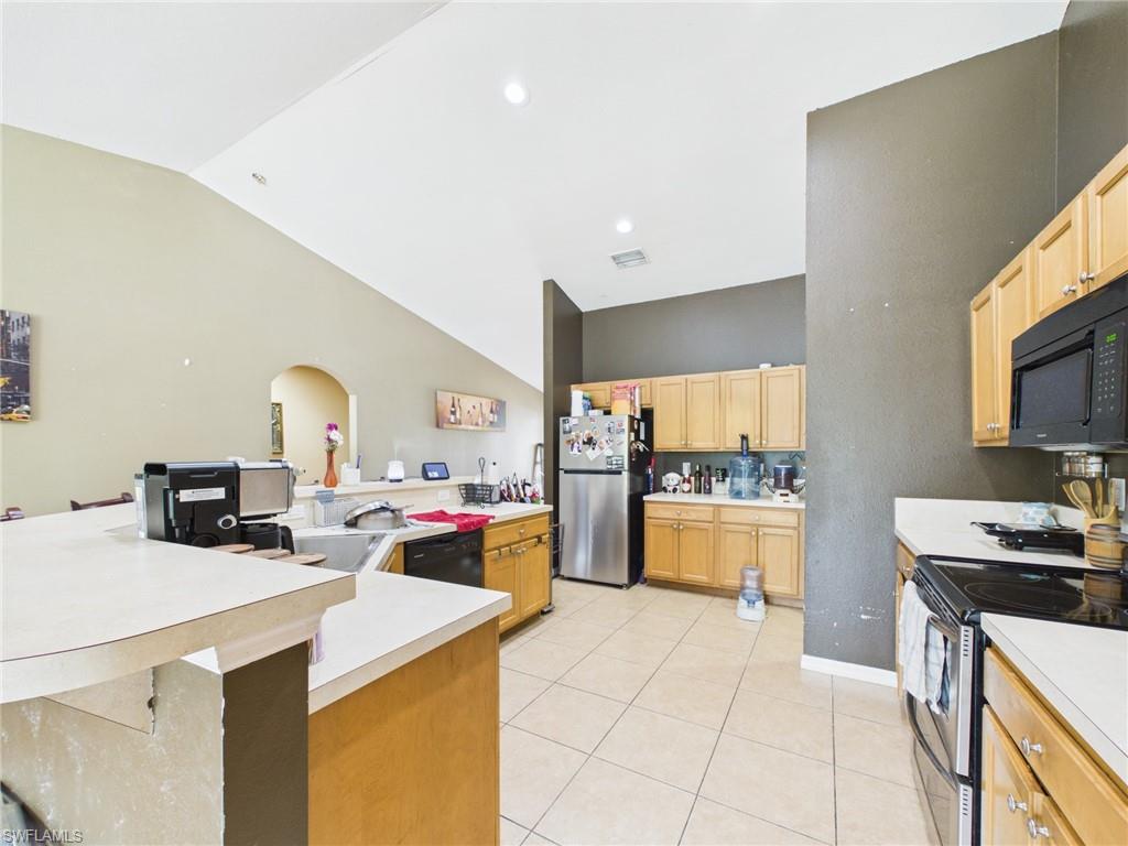 Residential in LEHIGH ACRES 3