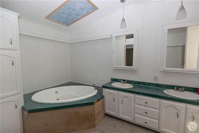 21 S Davidson Ave, Home with 3 bedrooms, 2 bathrooms and null parking in Absarokee MT | Image 8