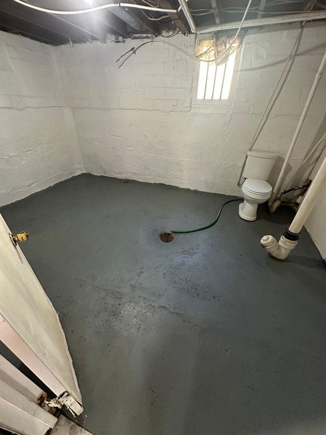 Basement bath.jpg | Image 16