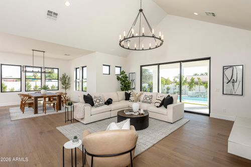 3025 E Rosemonte Dr, Phoenix, AZ, 85050-3404 | Card Image