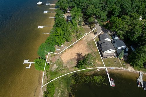 11167 N Shore Dr, Lake, MI, 48632-9541 | Card Image