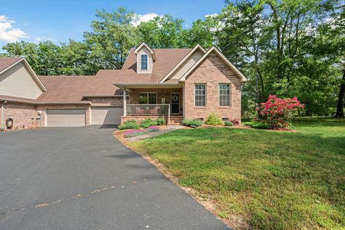 806 Forrest Dr, Tullahoma, TN, 37388-2556 | Card Image