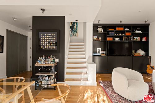 1-1200 N Sweetzer Ave, West Hollywood, CA, 90069-3087 | Card Image