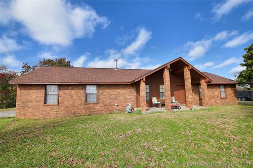 5747 E 620 Rd, Locust Grove, OK, 74352-2071 | Card Image