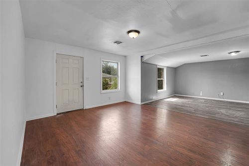 1217 E Cherry St, Altus, OK, 73521-6405 | Card Image