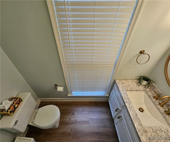 Back entry off of garage, leading to half bath & Laundry​​‌​​​​‌​​‌‌​‌‌​​​‌‌​​‌‌​‌​​​​​‌ room | Image 27
