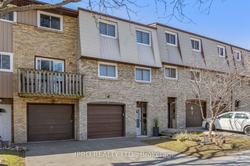 3-985 Limeridge Rd E, Hamilton, ON, L8W1X9 | Card Image
