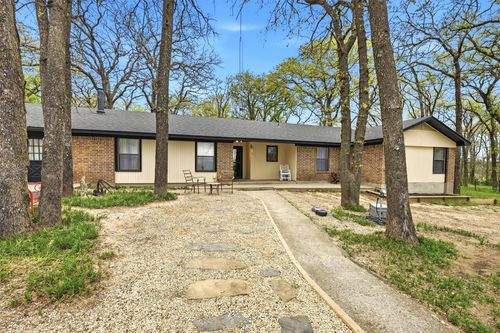 711 County Road 162, Gainesville, TX, 76240-7555 | Card Image