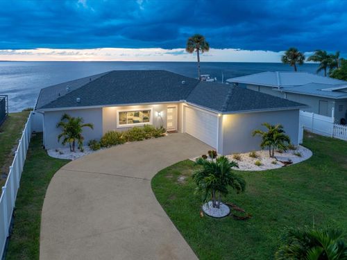 1909 Gulfview Dr, HOLIDAY, FL, 34691-9723 | Card Image