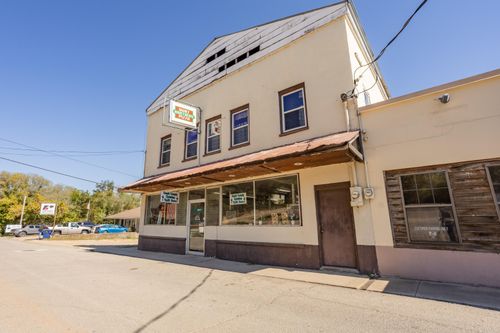 282 Main St N, Gainesville, MO, 65655-6006 | Card Image