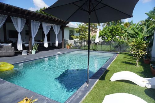 4678 Nw 99th Ter, Sunrise, FL, 33351-4732 | Card Image