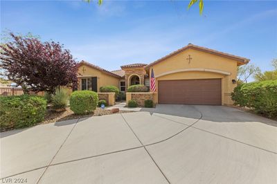 10372 Hawks Wing Street, House other with 4 bedrooms, 3 bathrooms and null parking in Las Vegas NV | Image 2