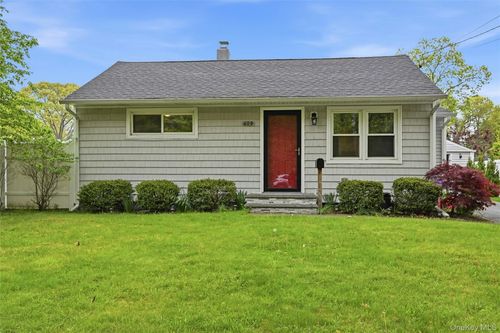 609 Montauk Hwy, Oakdale, NY, 11769-1836 | Card Image