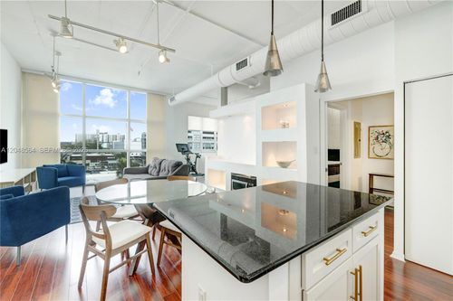 2514-2001 Biscayne Blvd, Miami, FL, 33137-5009 | Card Image